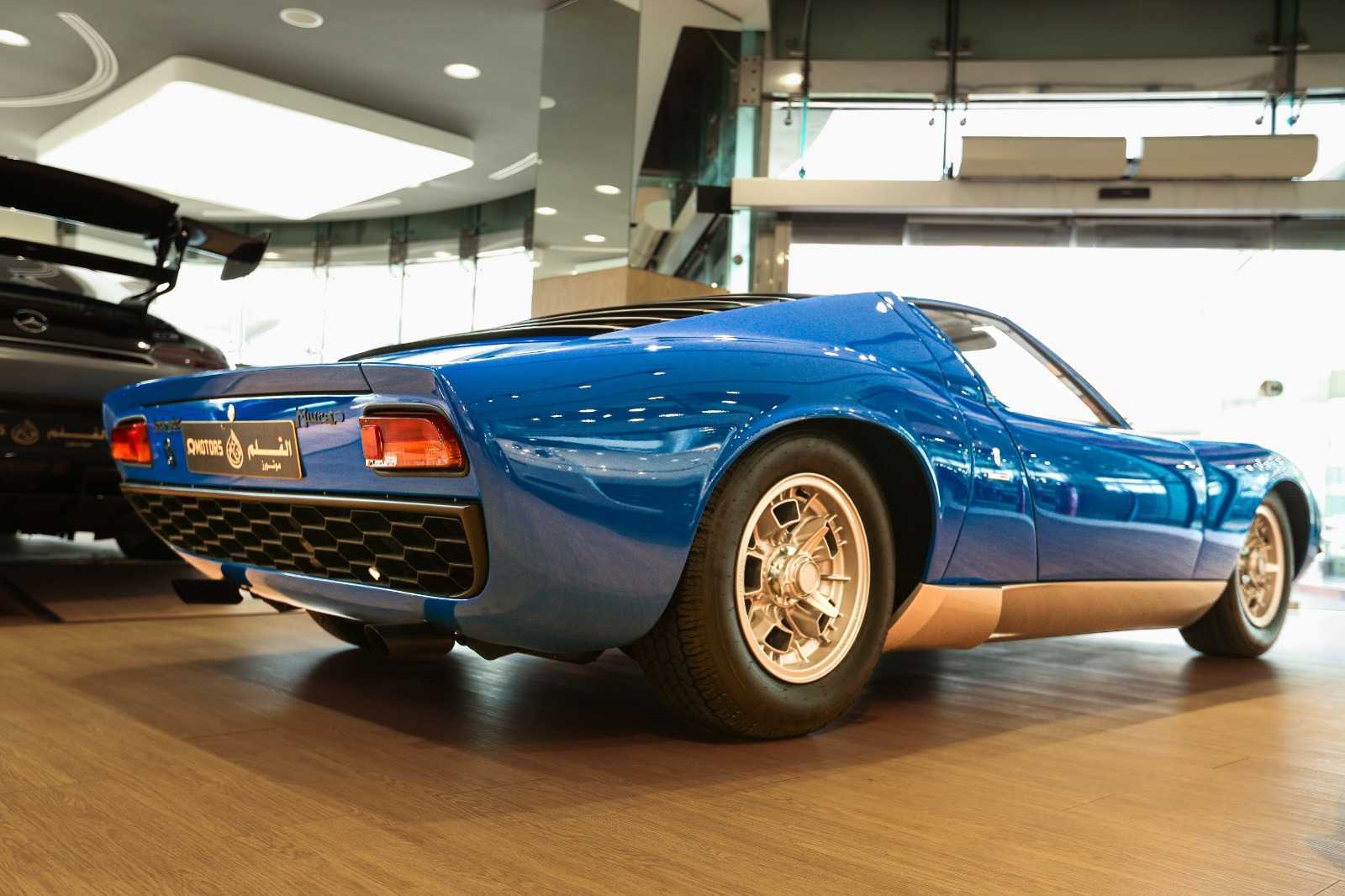 Lamborghini old blue-pic_5